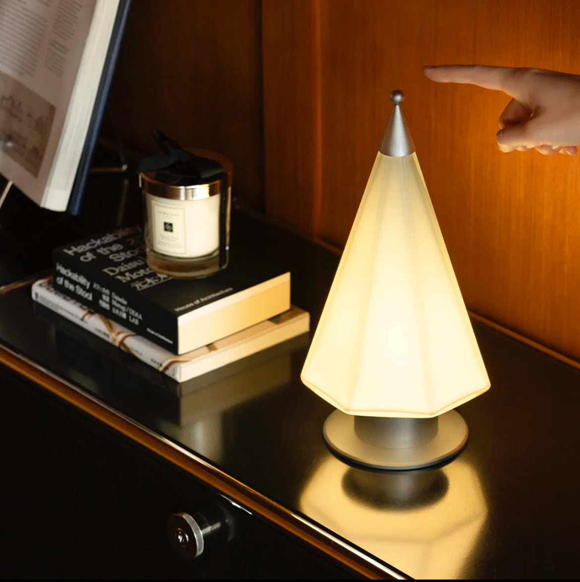 Cedar Hand Lamp